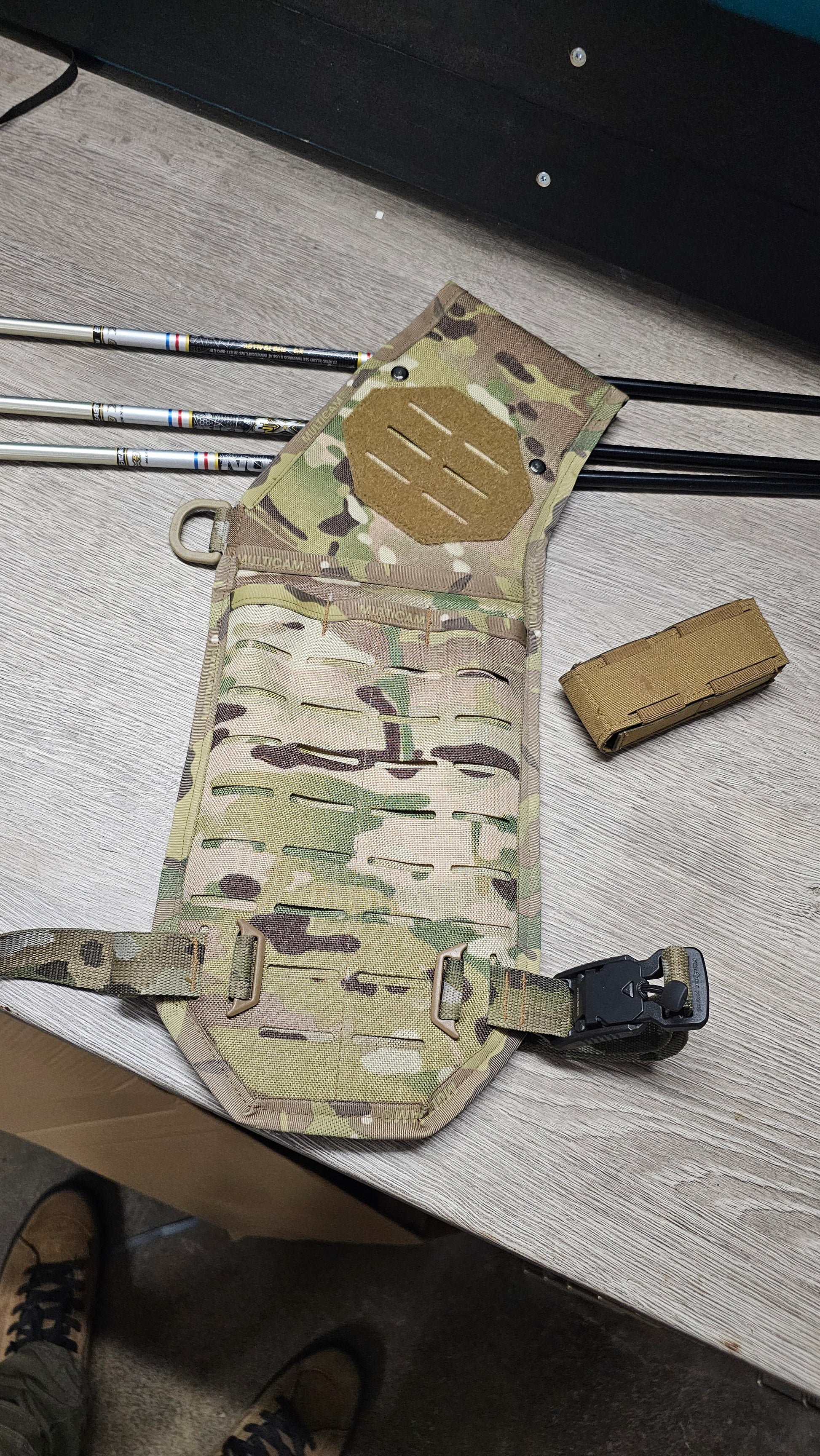 Köcher V4 Camouflage