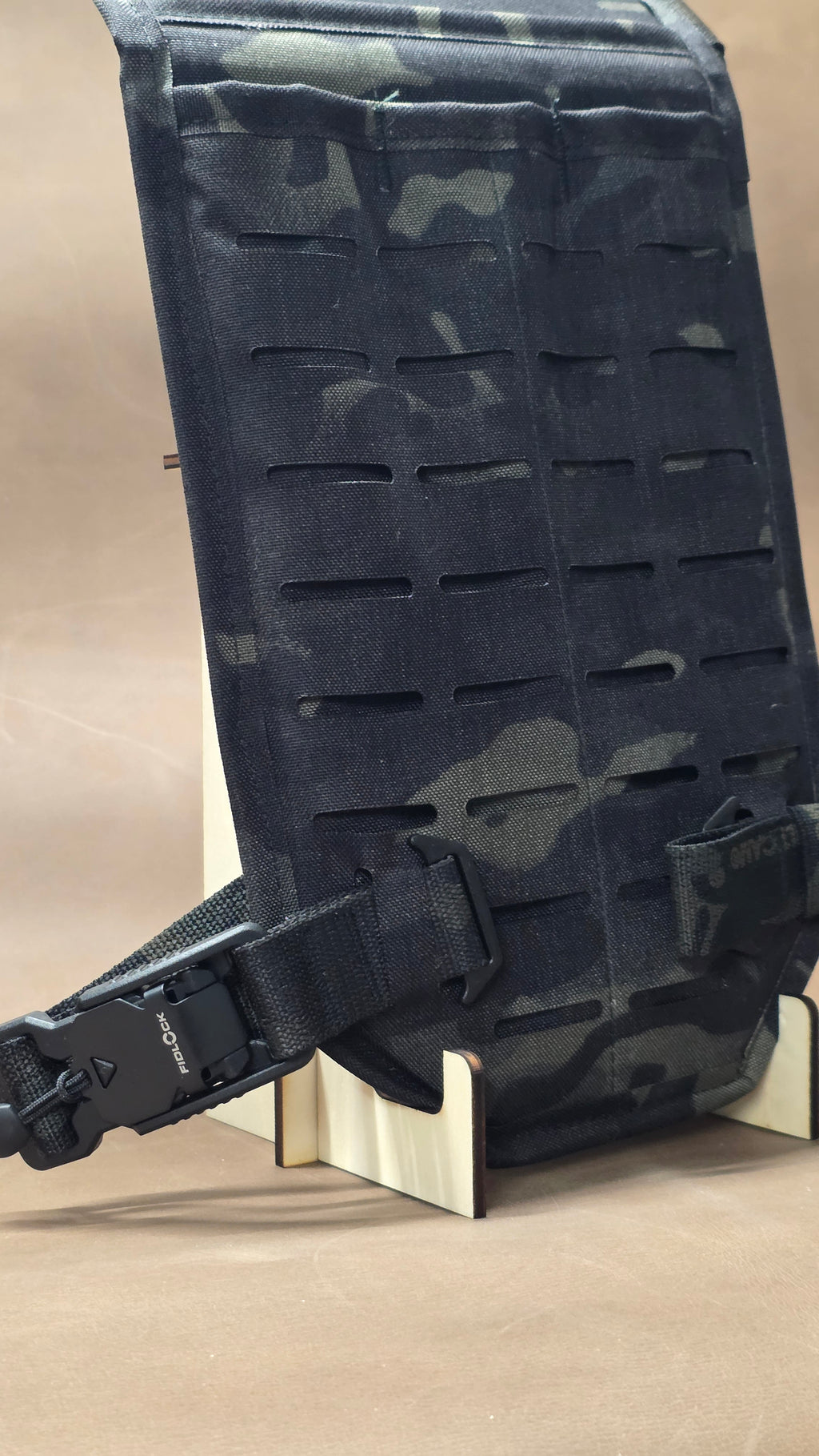 Köcher V4 Camouflage